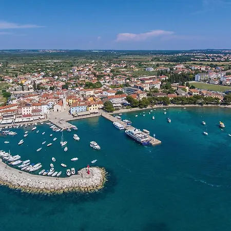 Holiday home Gorgeous In With Wifi Divsici