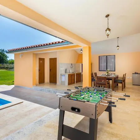 Gorgeous In With Wifi Holiday home